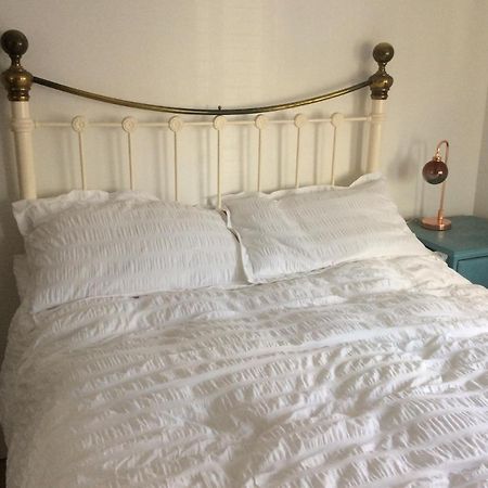 Tremeer Cottage Upper Beeding Екстериор снимка